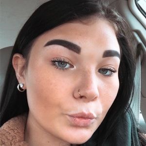 Meet your Posher, Calista